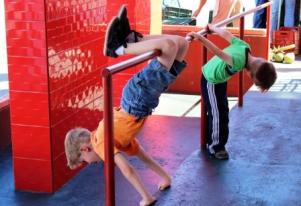 2013-12-28 La Paz Arenal 047 tilt crop 2 cweb